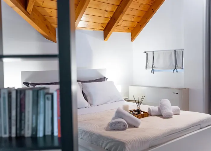 Orizzonte Apartment *